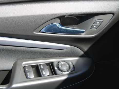 Used 2023 Chevrolet Bolt EUV LT FWD image 13