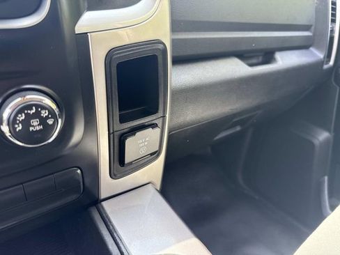 Used 2021 RAM 1500 Classic SLT RWD image 25