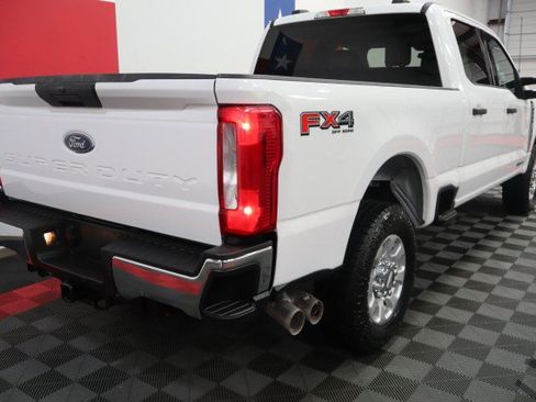 Used 2024 Ford F250 XLT w/ FX4 Off-Road Package AWD/4WD image 30