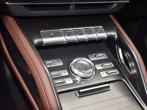 New 2026 Lincoln Nautilus Reserve AWD/4WD image 31
