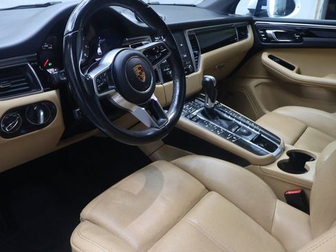 Used 2017 Porsche Macan S image 17