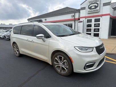 Used 2021 Chrysler Pacifica Pinnacle