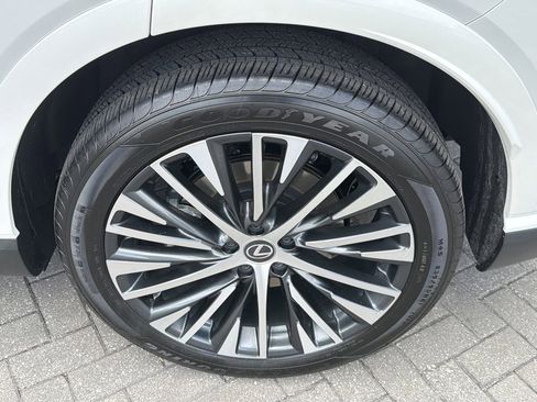Used 2025 Lexus RX 350 w/ Convenience Package AWD/4WD image 31