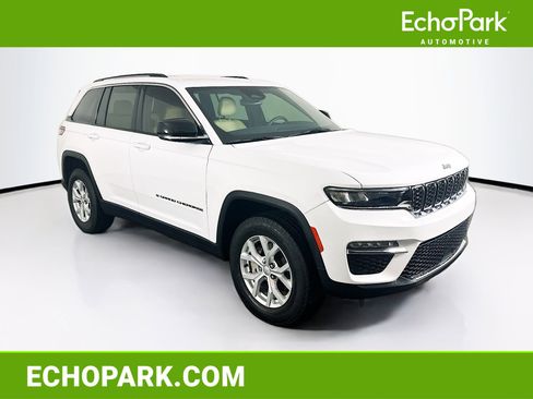 Used 2023 Jeep Grand Cherokee Limited image 1
