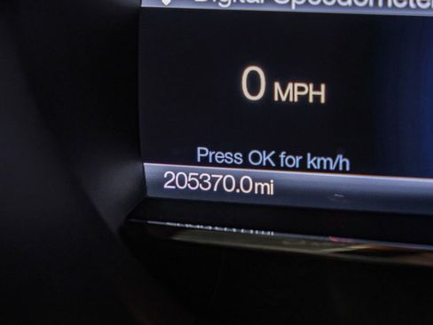 Used 2016 Lincoln Navigator Select RWD image 15