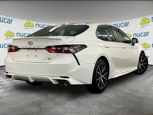 Used 2024 Toyota Camry SE image 6