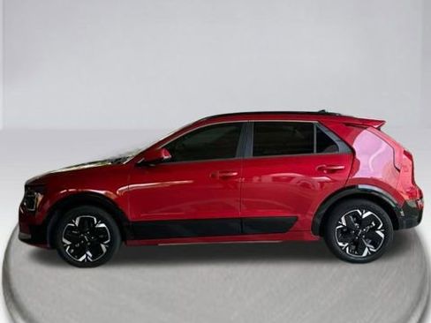 Used 2023 Kia Niro Wave FWD image 8