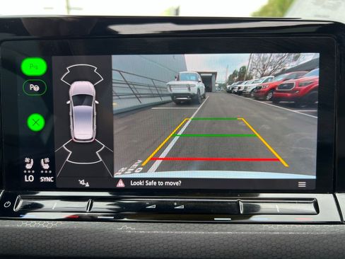 Used 2023 Volkswagen GTI Autobahn image 39