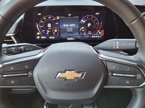 Used 2025 Chevrolet Tahoe LT AWD/4WD image 14