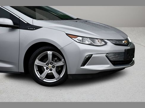 Used 2018 Chevrolet Volt LT w/ LT Driver Confidence Package FWD image 10