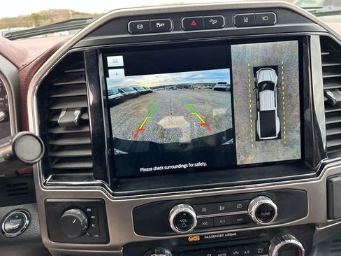 Used 2022 Ford F450 Platinum w/ FX4 Off-Road Package image 30