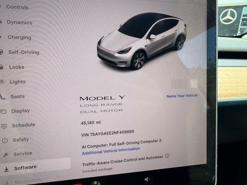 Used 2022 Tesla Model Y Long Range AWD/4WD image 7