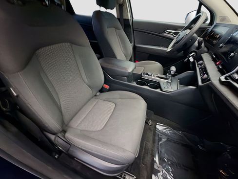 Used 2023 Kia Sportage LX AWD/4WD image 15