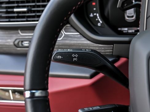 Used 2022 Lamborghini Urus AWD/4WD image 42