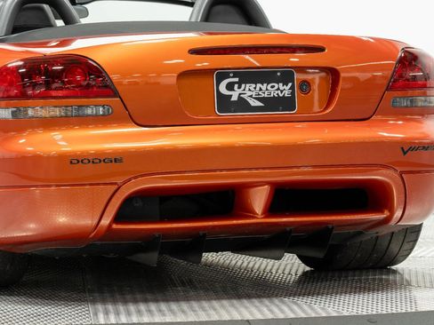 Used 2005 Dodge Viper SRT-10 w/ Copperhead Edition Group RWD image 26