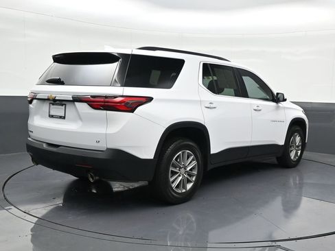 Used 2023 Chevrolet Traverse LT image 5