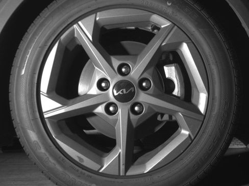 Used 2025 Kia K4 LXS image 13