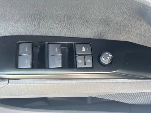 New 2026 Toyota Camry SE w/ Convenience Package FWD image 8