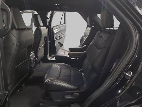 Used 2022 Ford Explorer ST w/ Equipment Group 401A image 17
