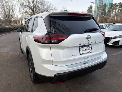 New 2026 Nissan Rogue SV w/ Cold Weather Package image 5