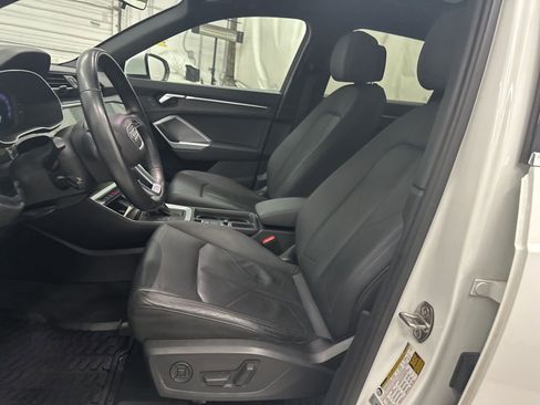 Used 2020 Audi Q3 2.0T Premium image 18