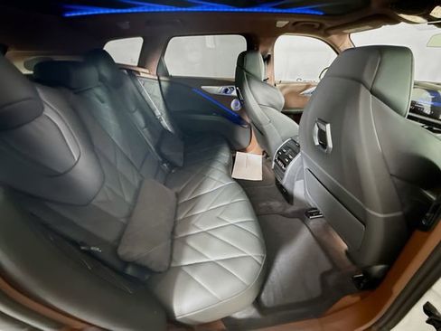 Used 2026 BMW XM Label Red image 28