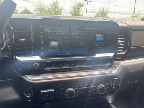 Used 2024 Chevrolet Silverado 2500 LTZ w/ LTZ Plus Package AWD/4WD image 11