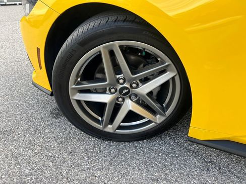 Used 2024 Ford Mustang Convertible image 26