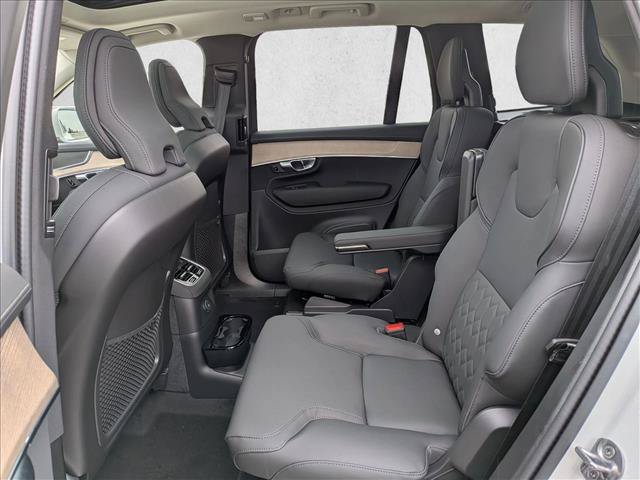 New 2026 Volvo XC90 T8 Plus w/ Protection Package AWD/4WD image 17