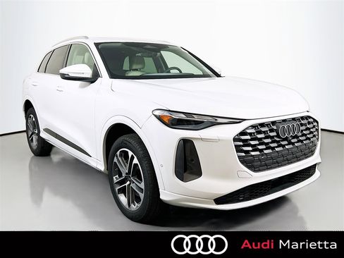 New 2025 Audi Q5 Premium image 1