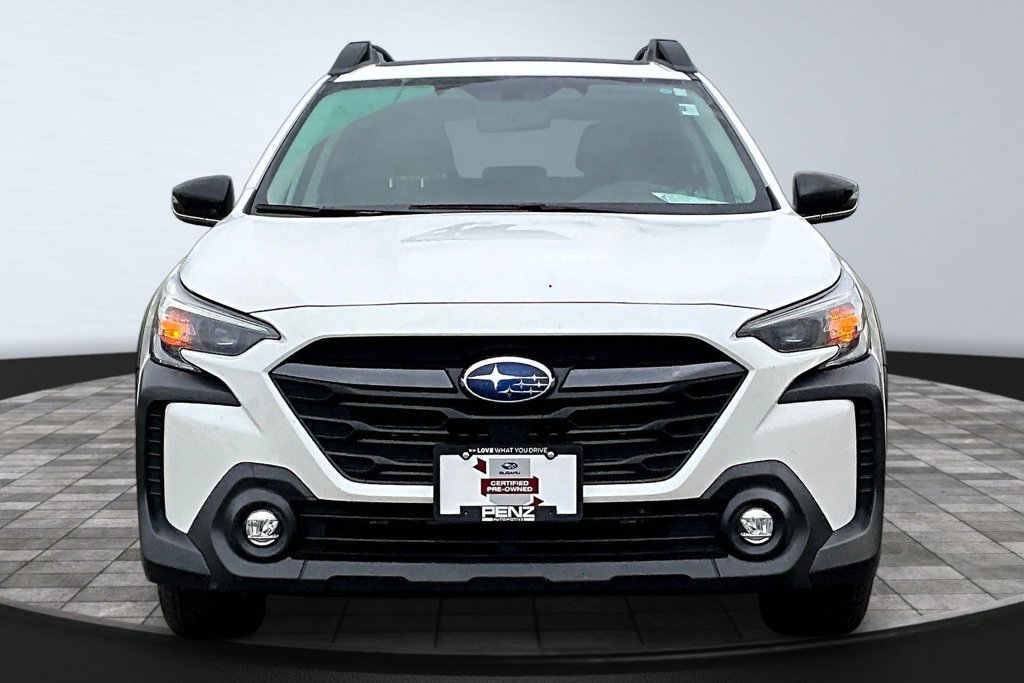 Used 2025 Subaru Outback Premium AWD/4WD image 2