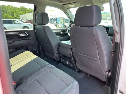 Used 2025 Chevrolet Silverado 2500 LT w/ Convenience Package AWD/4WD image 42