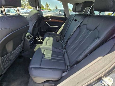 Used 2023 Audi Q5 2.0T Premium Plus w/ Premium Plus Package AWD/4WD image 18