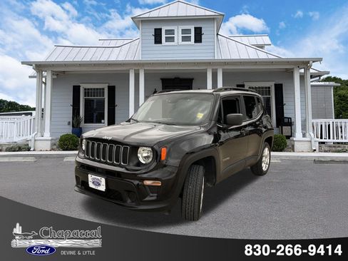 Used 2022 Jeep Renegade Sport w/ Sport Appearance Group AWD/4WD image 2