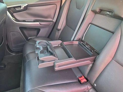 Used 2015 Volvo XC60 T5 Premier FWD image 37