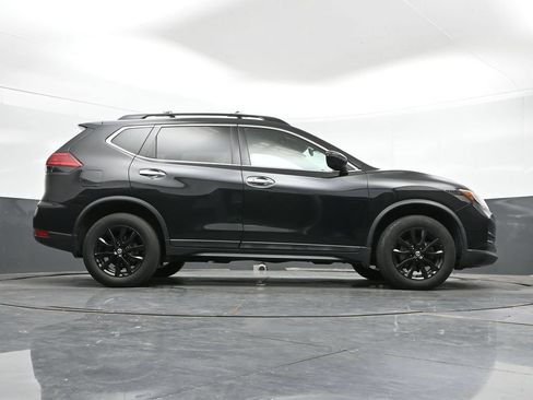 Used 2017 Nissan Rogue SV w/ Midnight Edition AWD/4WD image 28