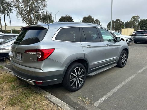 Used 2019 Honda Pilot Touring image 5