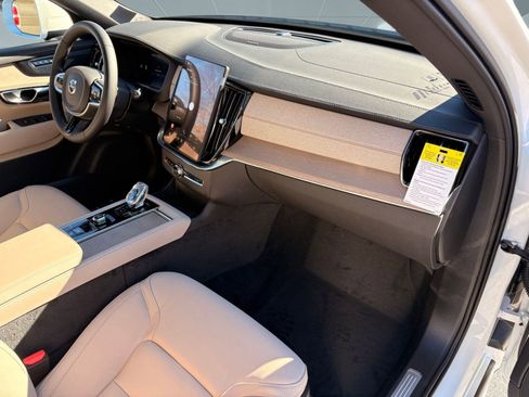 New 2026 Volvo XC90 T8 Plus w/ Protection Package image 28
