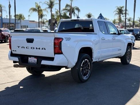 Used 2024 Toyota Tacoma TRD Sport image 5