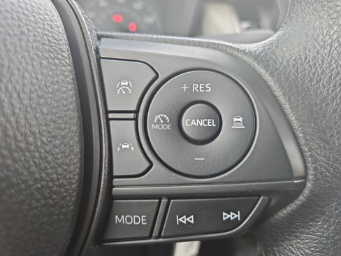 Used 2024 Toyota Corolla LE FWD image 23