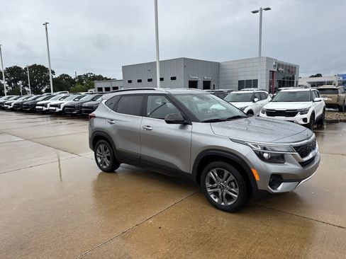 Certified 2021 Kia Seltos S FWD image 11