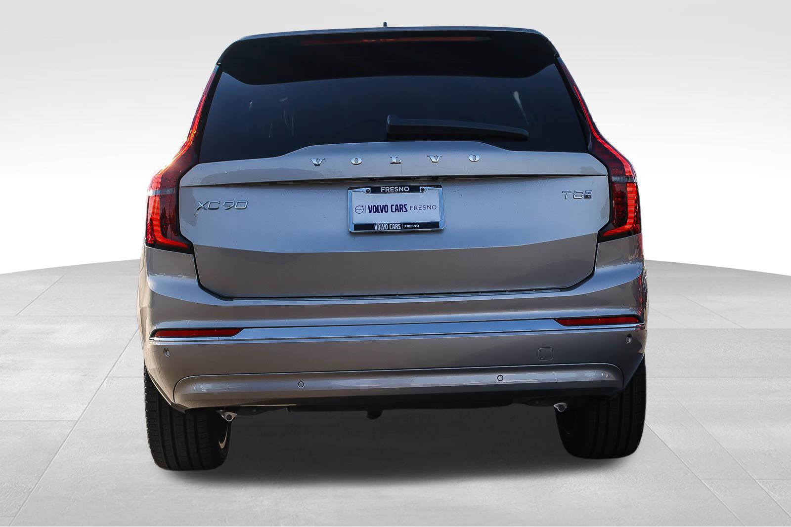 New 2026 Volvo XC90 T8 Plus w/ Protection Package Premier AWD/4WD image 6