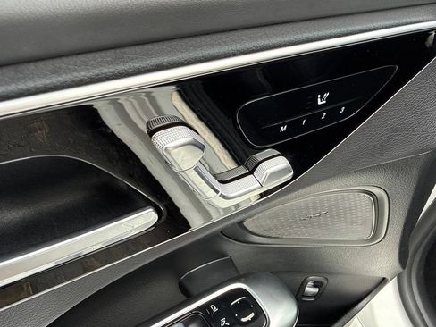 Used 2023 Mercedes-Benz C 300 4MATIC Sedan image 21