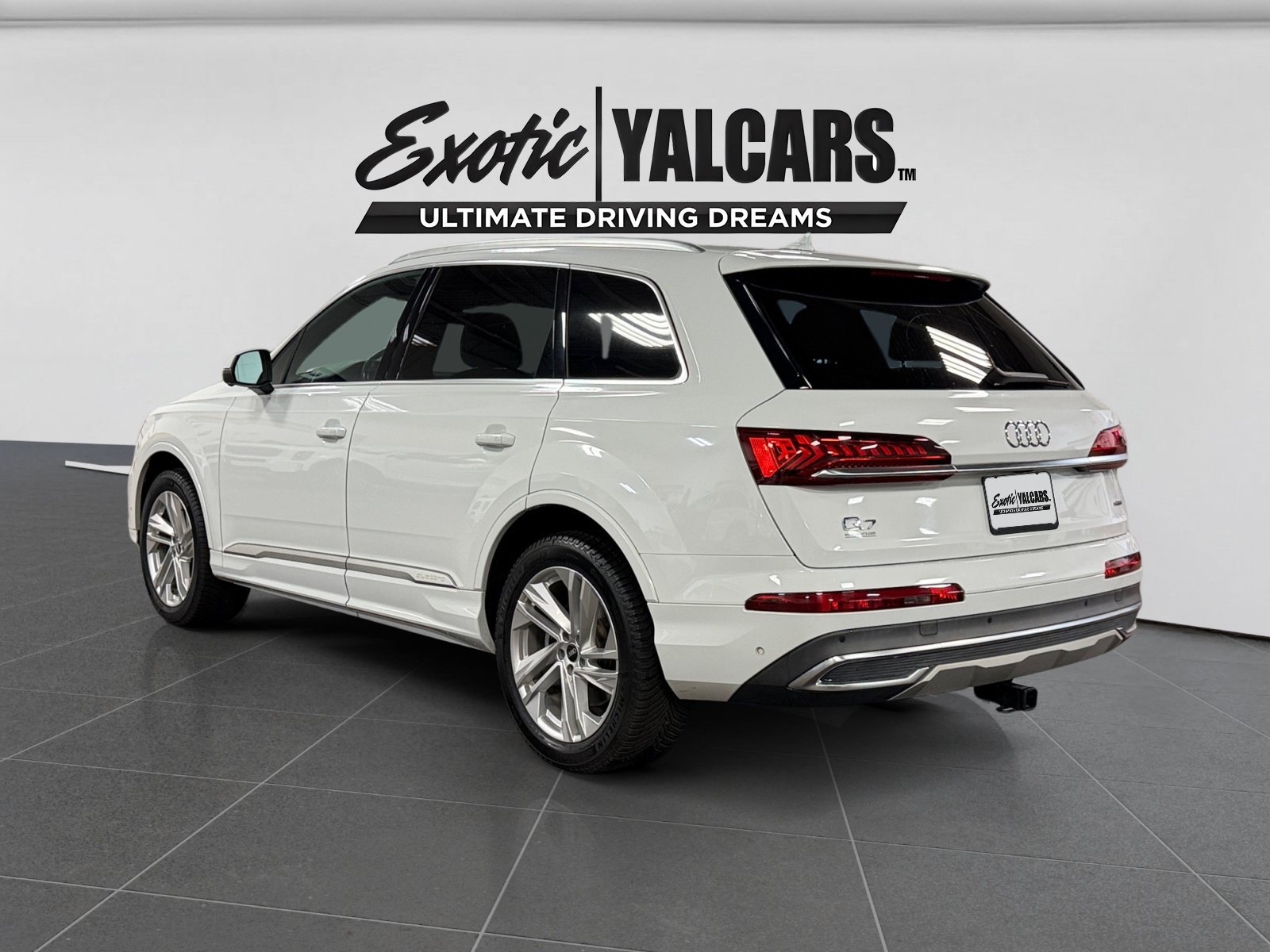 Used 2021 Audi Q7 3.0T Premium w/ Convenience Package AWD/4WD image 3