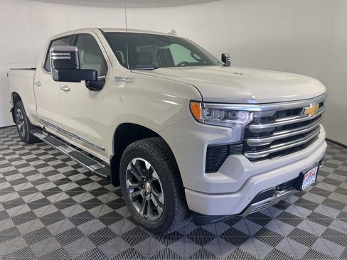 New 2026 Chevrolet Silverado 1500 High Country w/ Technology Package AWD/4WD image 1