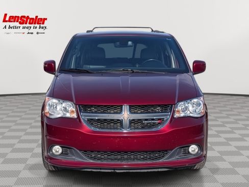 Used 2019 Dodge Grand Caravan SXT image 8