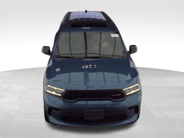 Used 2025 Dodge Durango GT AWD/4WD image 3