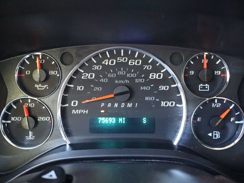 Used 2016 Chevrolet Express 3500 LT w/ LT Preferred Equipment Group RWD image 33