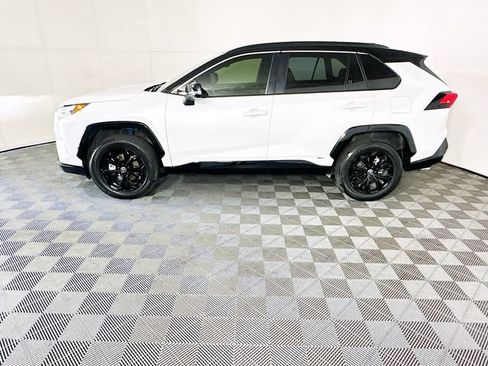Used 2025 Toyota RAV4 XSE w/ Advanced Technology Package AWD/4WD image 6