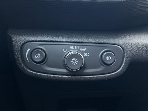 Used 2023 Chevrolet TrailBlazer RS w/ Convenience Package image 15